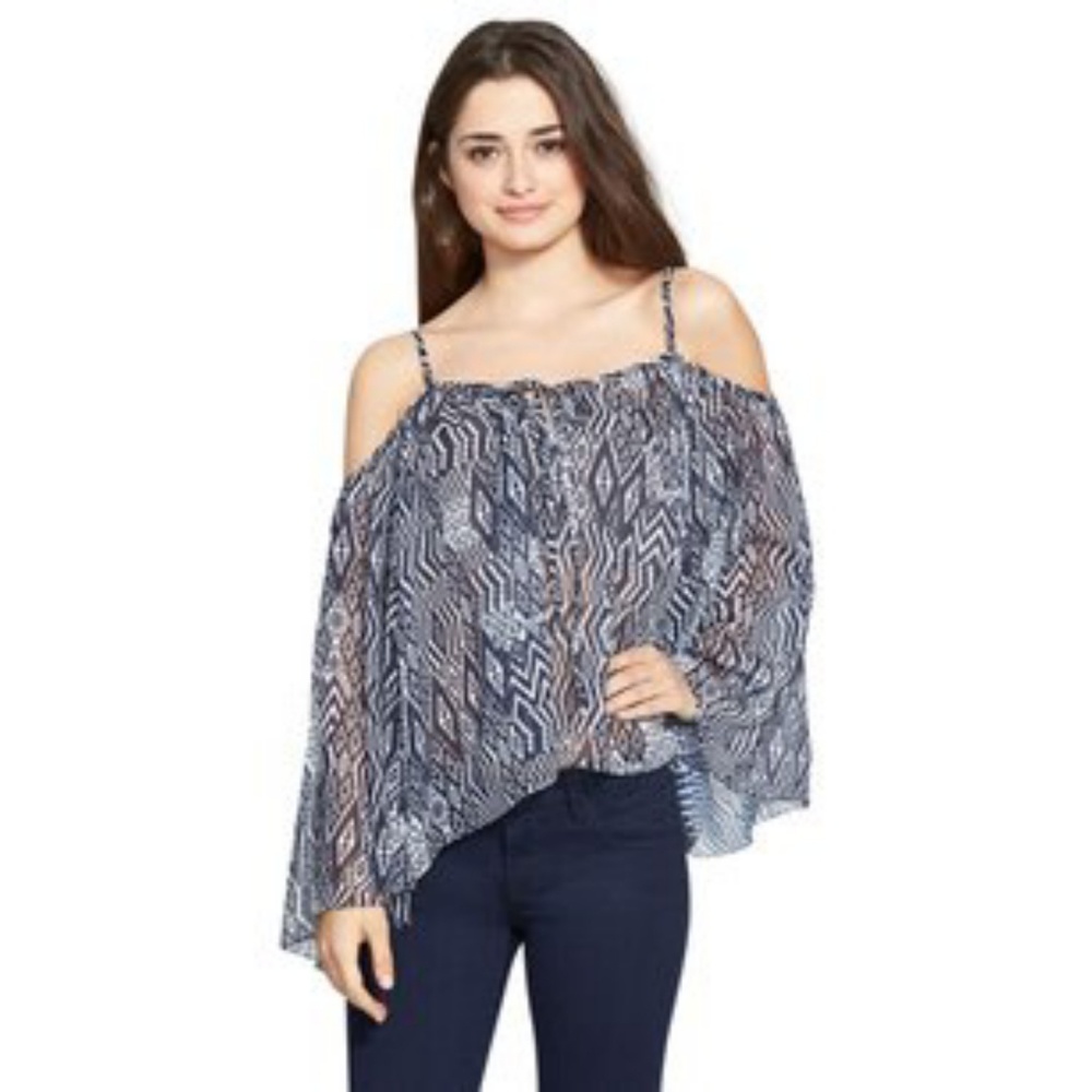  Chloe K Cold Shoulder Flowy Top